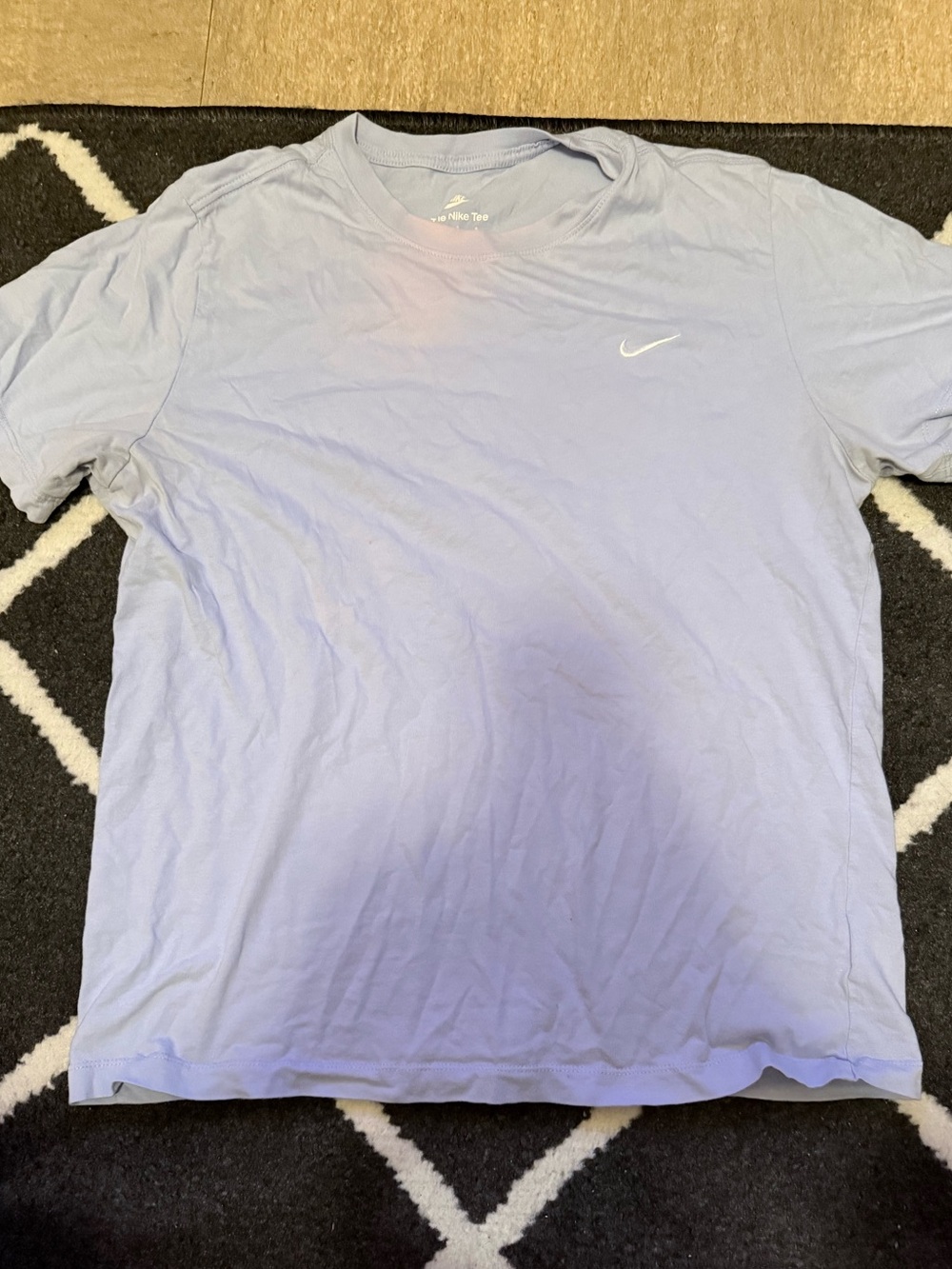 Nike Men's Lavender Crew Neck Short Sleeve T-Shirt
